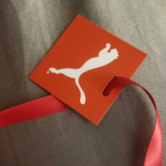 SOLD‼Puma 4 pair infant Booties size 0-12m - Picture 3 of 6